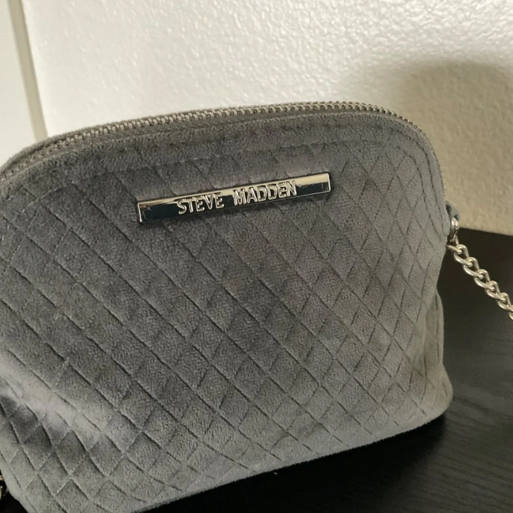 Steve Madden Crossbody Grey Diamond Pattern Velvet Feel